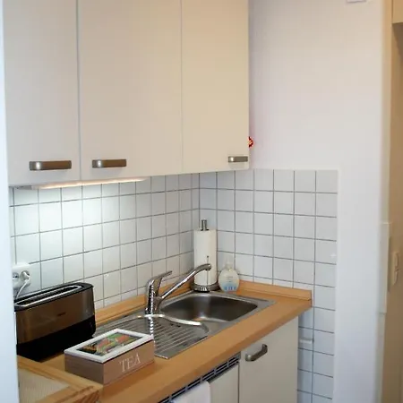 Hygge 2 Personen Strandstudio 3 Min Zum Ideal Fuer Paare Parkplatz Inkl Apartment Fehmarn